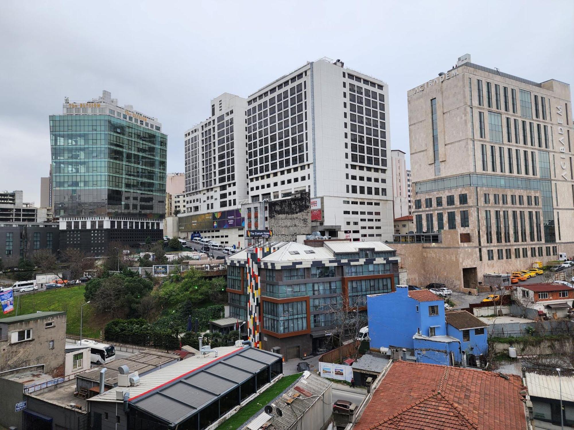 Taksim Perfect Residence, 3 Bedrooms, 140 M2, Pool Gym Sauna Access Appartement