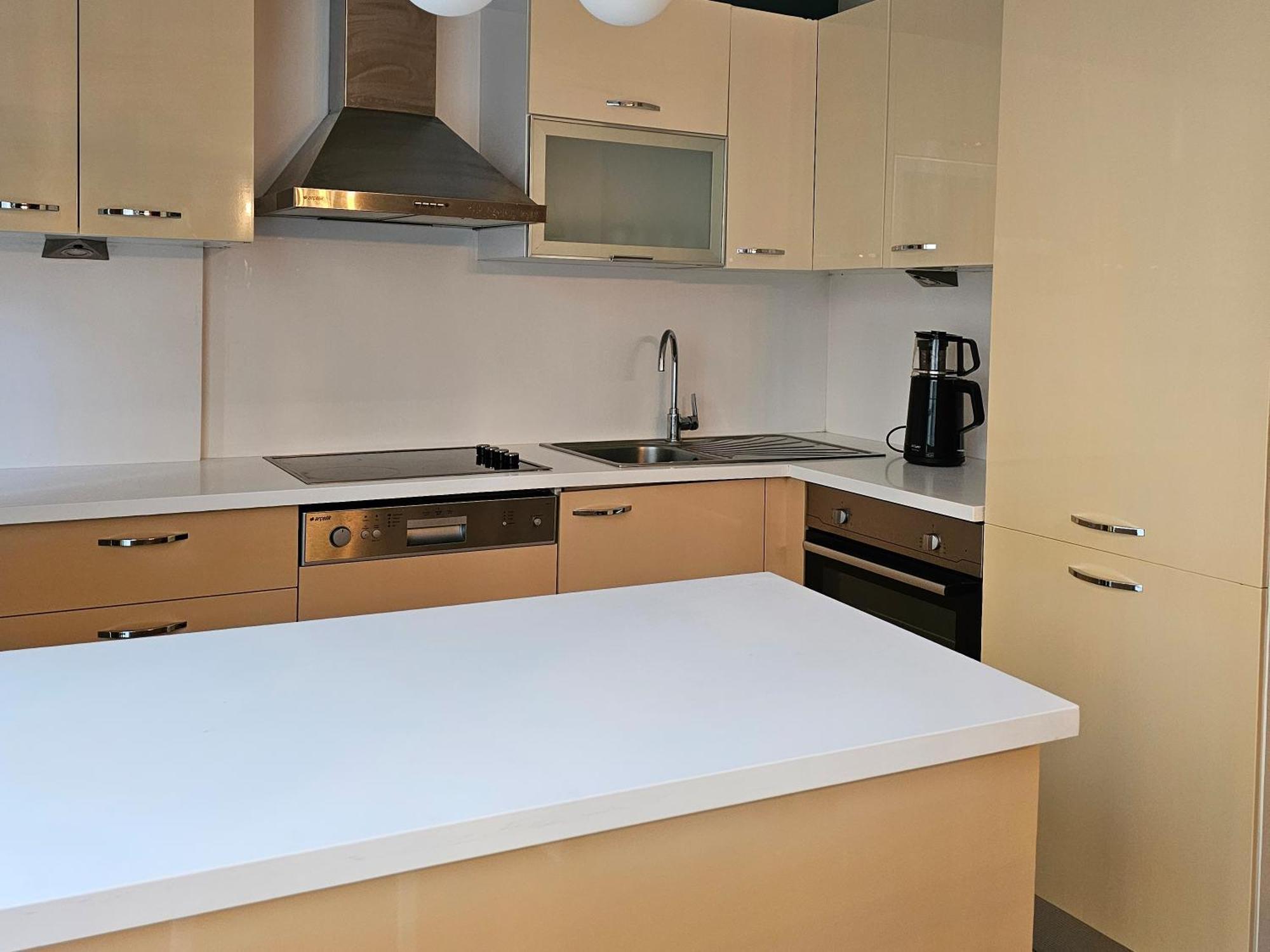 Taksim Perfect Residence, 3 Bedrooms, 140 M2, Pool Gym Sauna Access İstanbul