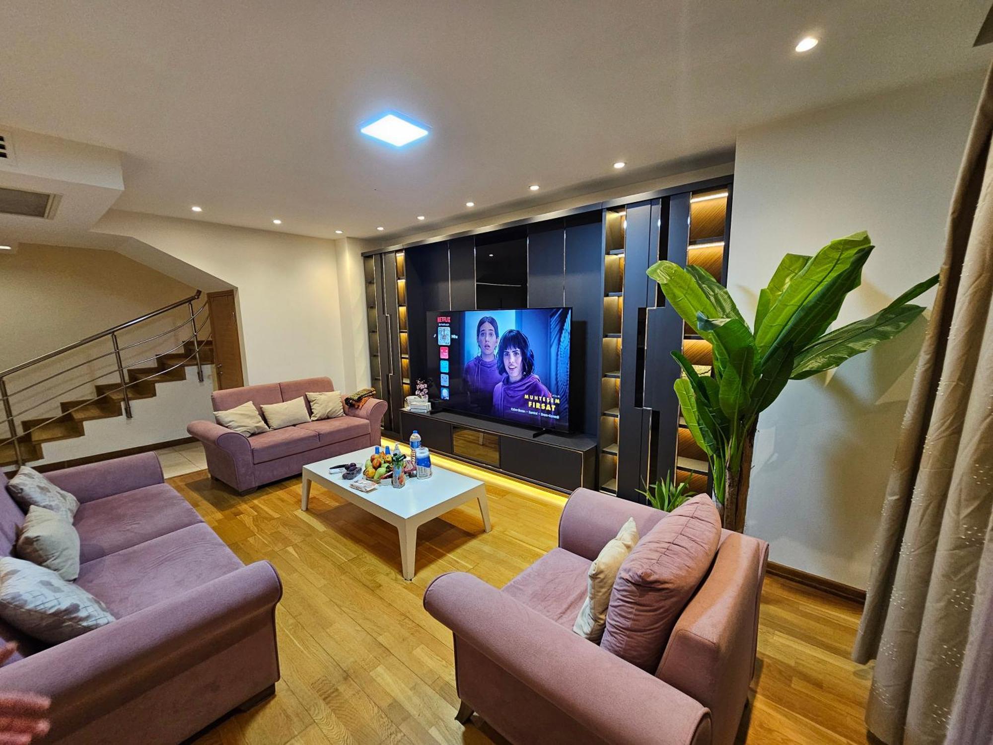 Taksim Perfect Residence, 3 Bedrooms, 140 M2, Pool Gym Sauna Access Daire